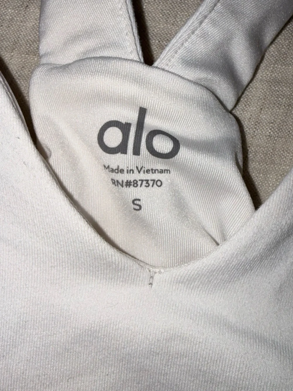 Alo Yoga Airbrush Real Bra Tank in White
